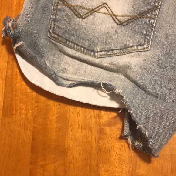 Vintage wrangler jean shorts handcut - Picture 6 of 9